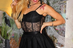 4816-silvia-hallowen